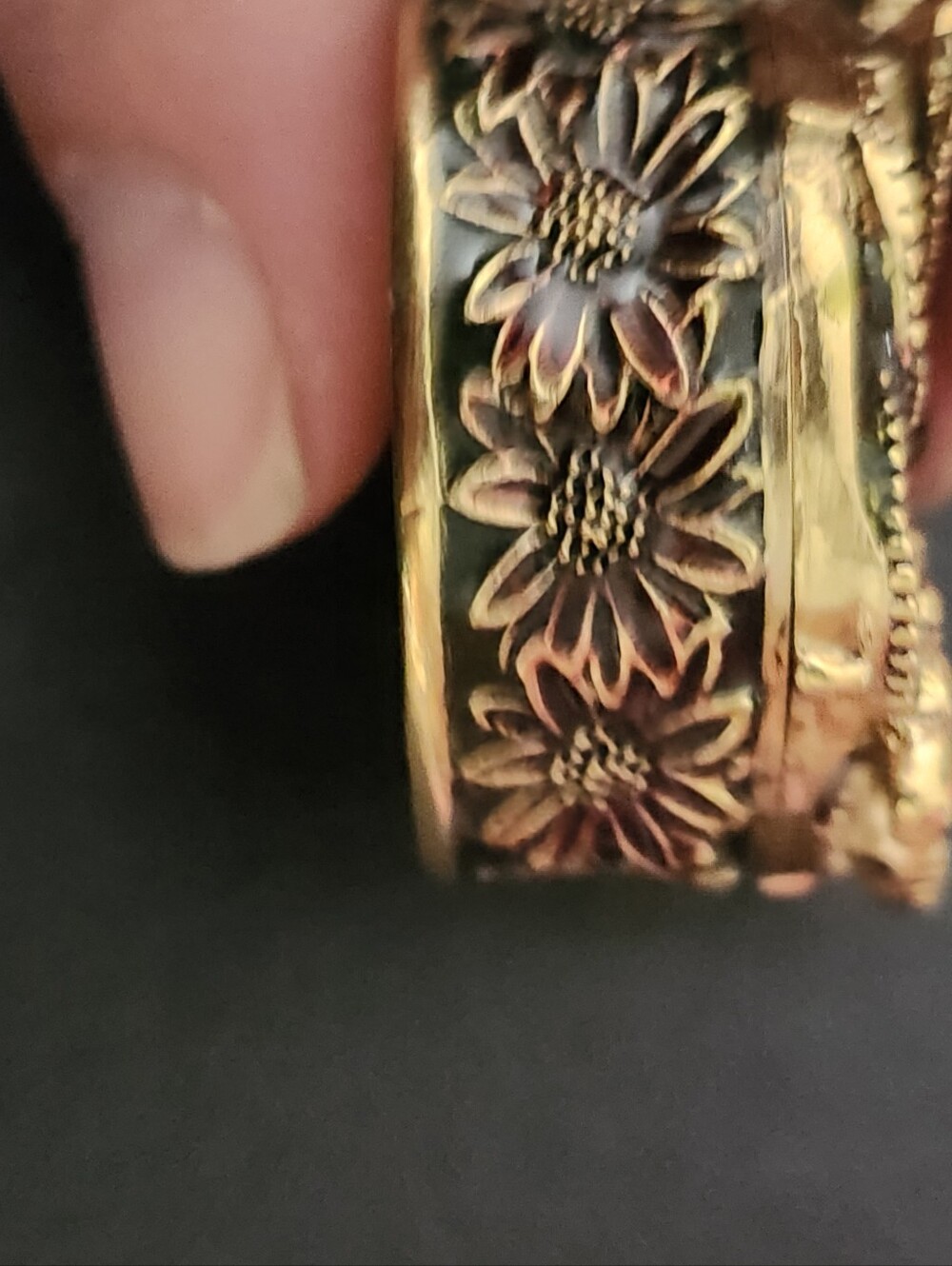 Vtg Monet Gold-Tone Dragonfly Trinket Box with Pink and Green Accents - Picture 5 of 9